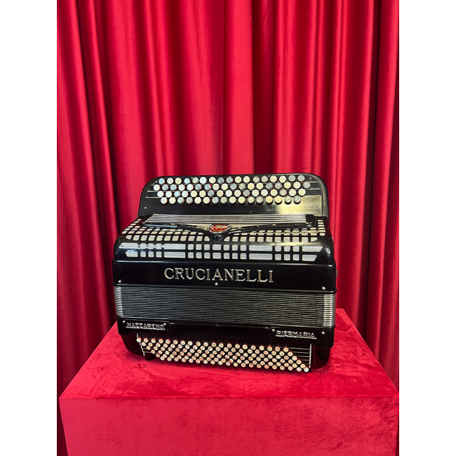 USED - Crucianelli made by Nazzareno Piermaria...