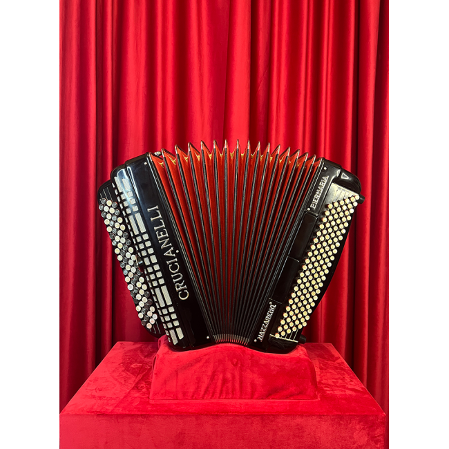 USED - Crucianelli made by Nazzareno Piermaria...