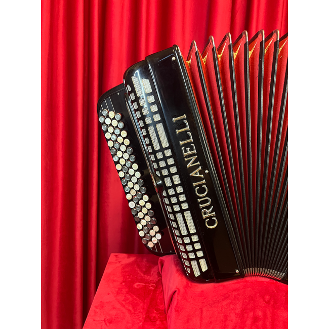 USED - Crucianelli made by Nazzareno Piermaria...