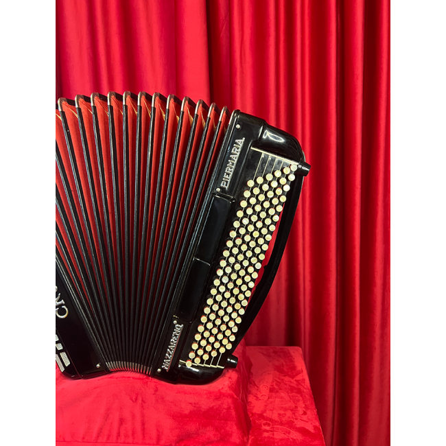 USED - Crucianelli made by Nazzareno Piermaria...