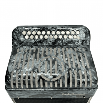 Paolo Soprani mod. Jubilee III (23/8 3 voci), Tonalità SI/DO (B/C), tastiera veloce, musette, grigio