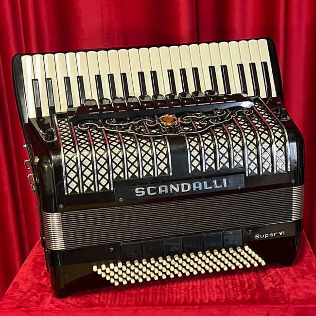 USED - Scandalli mod. Super VI, 2 voices in...